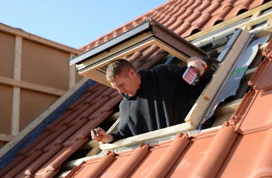 Pose de fenêtres de toit Velux à Couternon
